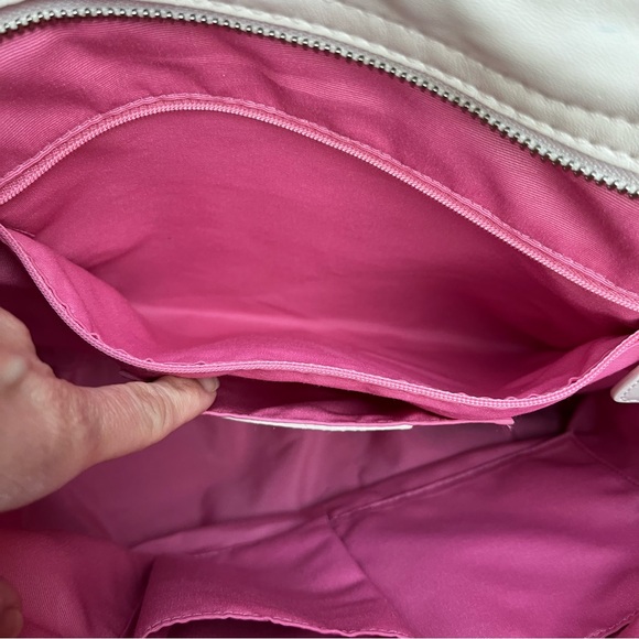 Large Leather Coach Zoe Hobo Bag in cream/ivory - Picture 13 of 14